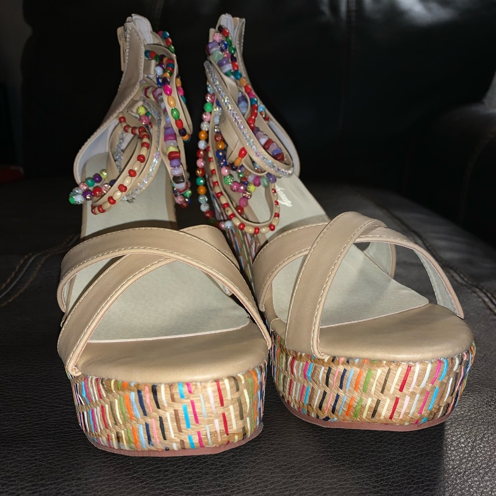 Women’s Colorful Woven Wedge Sandals - Picture 2 of 7